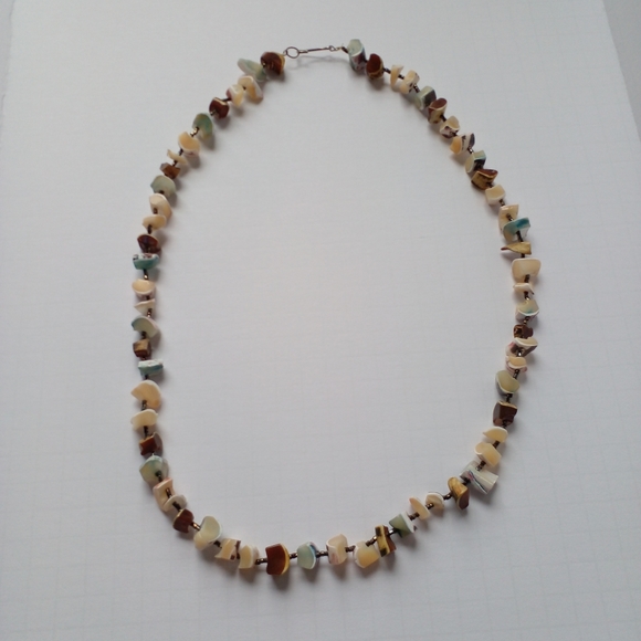 Fossilized, shell handmade necklace, hangs 14", rare style, rare stone. - Picture 2 of 5